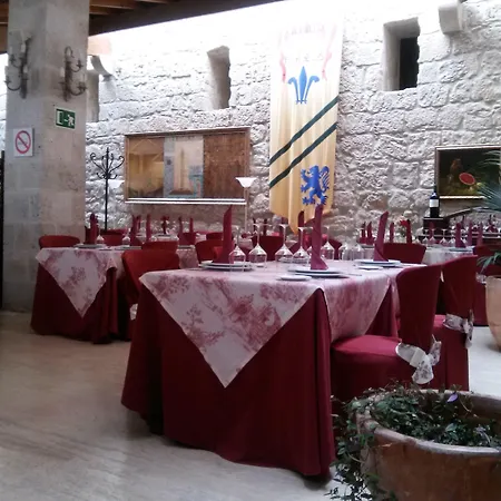 호텔 Senorio De Olmillos 4*