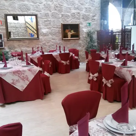 호텔 Senorio De Olmillos 올밀로스데사사몬