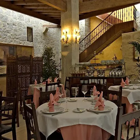 호텔 Senorio De Olmillos