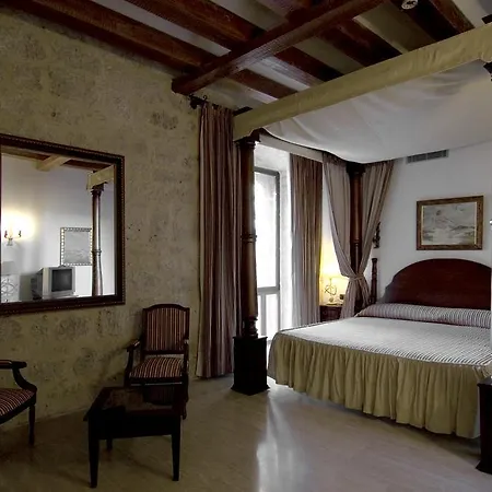 호텔 Senorio De Olmillos 올밀로스데사사몬