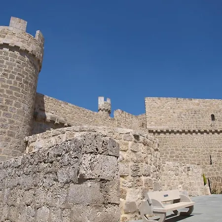 Senorio De Olmillos 4*